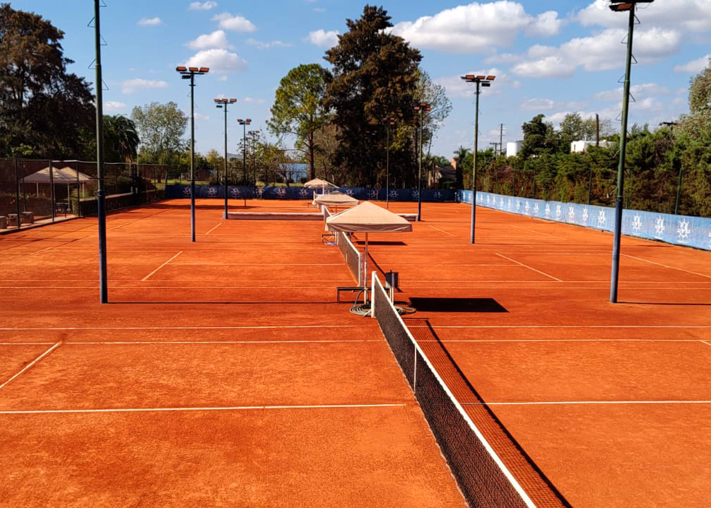Tenis